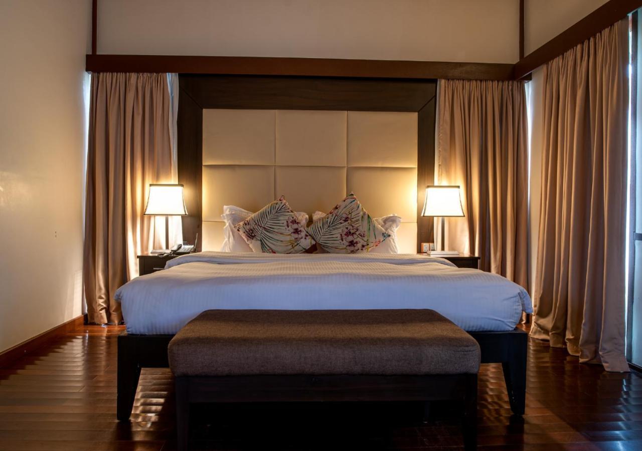 Lakowe Lakes Hotel, Golf And Country Estate By Newmark Lagos Esterno foto