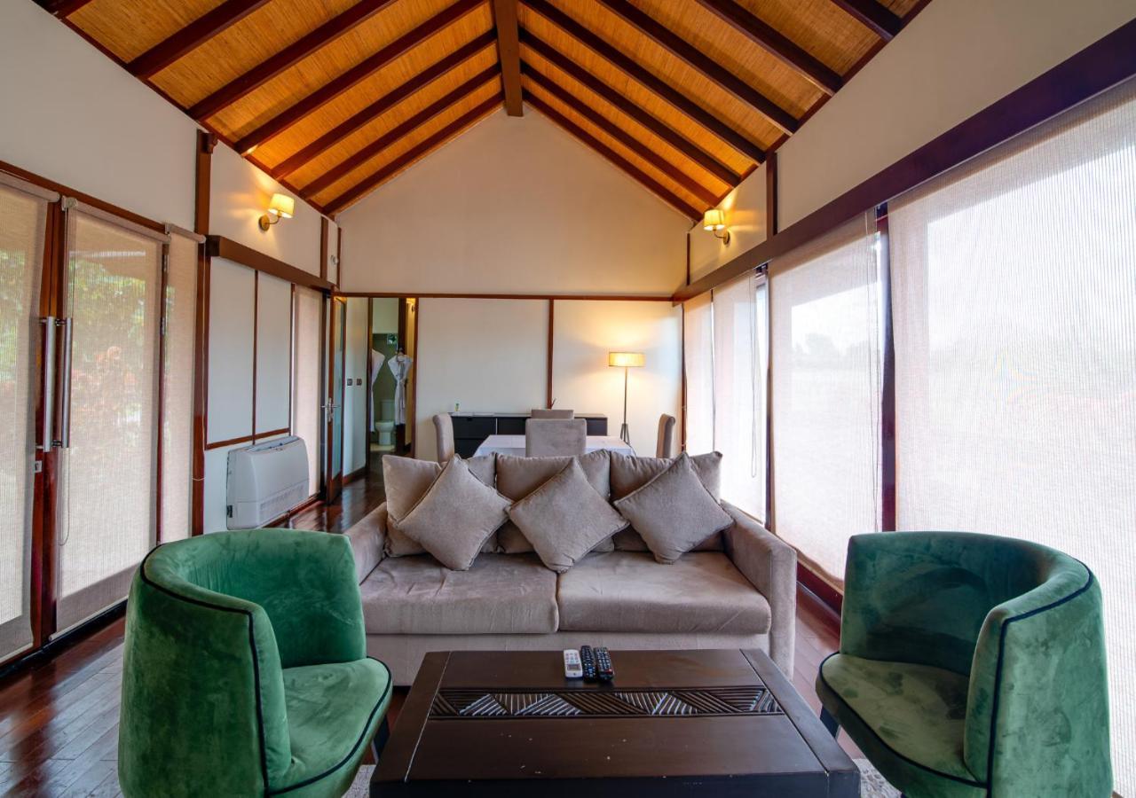 Lakowe Lakes Hotel, Golf And Country Estate By Newmark Lagos Esterno foto